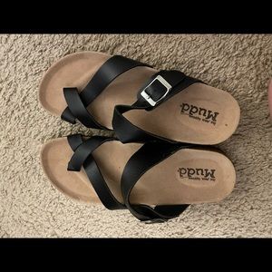 Mudd sandals
